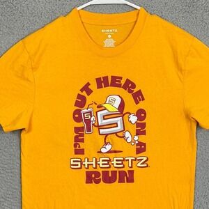 Sheetz T-Shirt Mens Small Yellow Graphic Tee Short Sleeve Crewneck Casual EUC